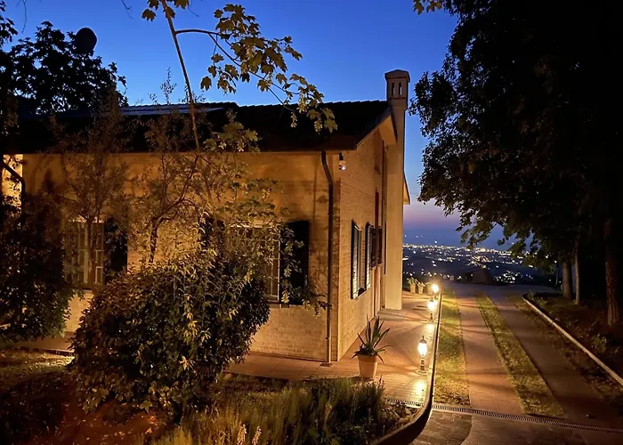 Villa Gemmano'S Villa With Pool And Vineyard *